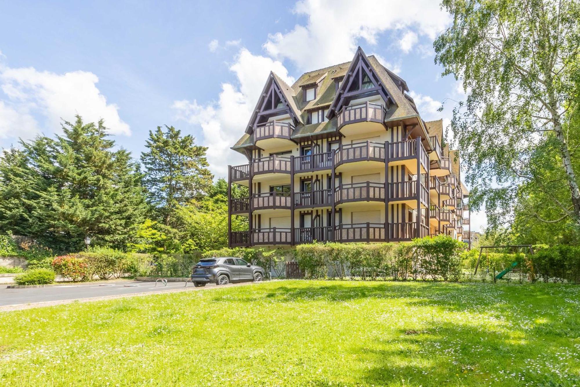 Apartment With Parking And Balcony Near The Beach Deauville Extérieur photo